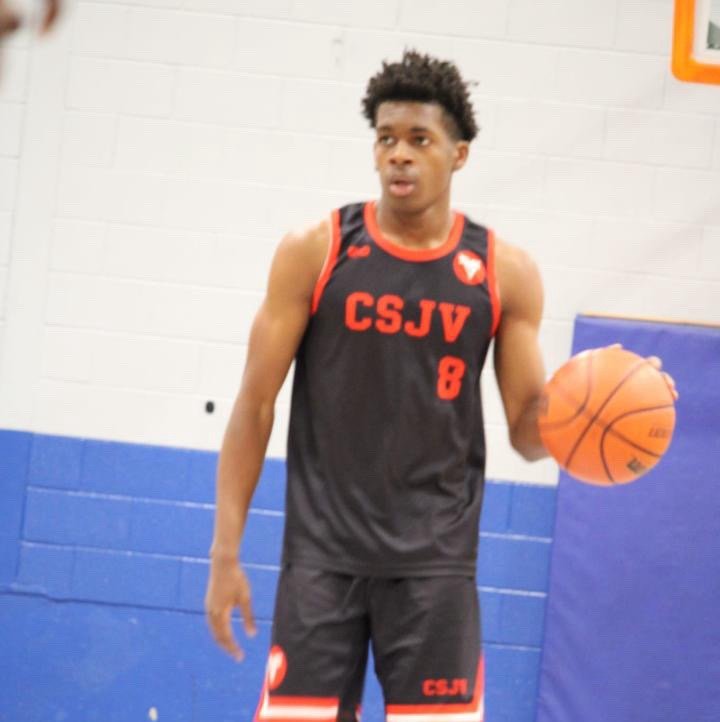 NoahPierre08's profile picture. 2 sport athlete🏀🏈|CB,PG|2028| noahpierre408@yahoo.com