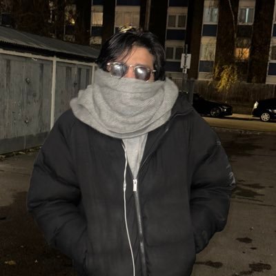 iamfazil6's profile picture. who reads these anyway? Sc👻: iamfazzl6