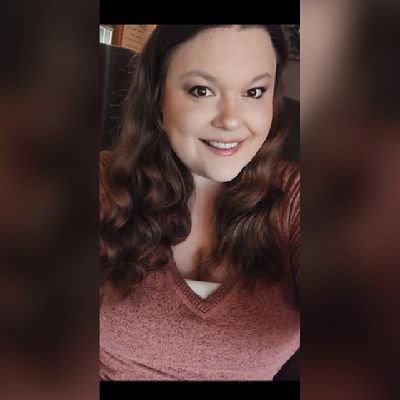 LGwiscochick's profile picture. Green Bay Packers for Life🏈 💚💛  
Love dogs more than humans 🐾
Rescue Momma to Logan🐕
Favorite word is Fuck