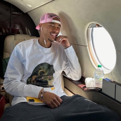 Kamazesque's profile picture. occasional twitter user