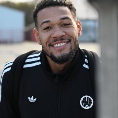 AL6382975424013's profile picture. 🦁🥇👁️