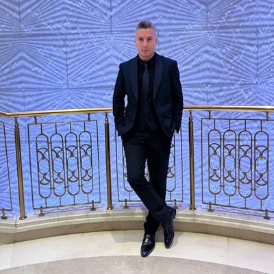 ozkan__yilmaz's profile picture. Bahçeşehir-2 Doğa Koleji Fizik Öğretmeni