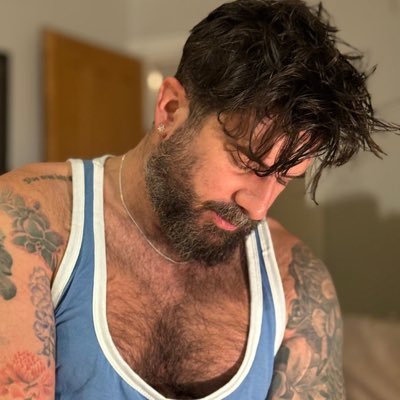 planting_man's profile picture. 