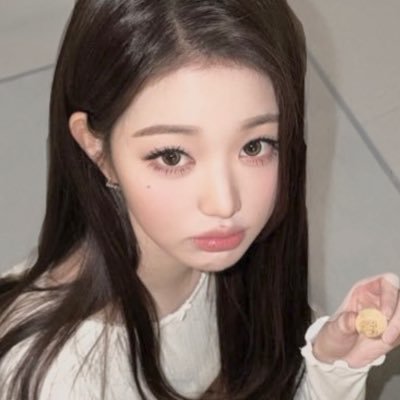 ikissriki's profile picture. 