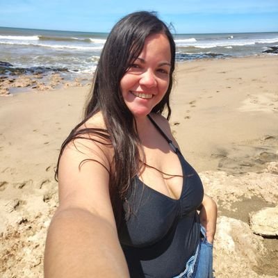 melaniealeli's profile picture. 𝟐𝟕, un montón.