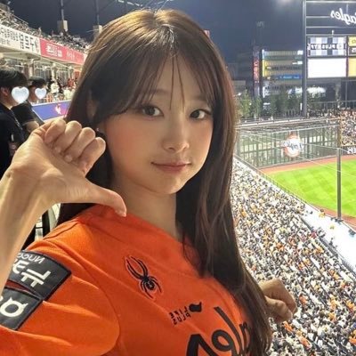 tessyeats's profile picture. ⪼ #edtwt ; nonsubtwt DNI || 5teen || she/her || ifb 𖡼𖤣𖥧𖡼𓋼𖤣𖥧𓋼 ᙏ̤̫͚ 𝘣𝘶𝘯𝘯𝘺𝘮𝘢𝘹𝘹𝘪𝘯𝘨 🥕🍂