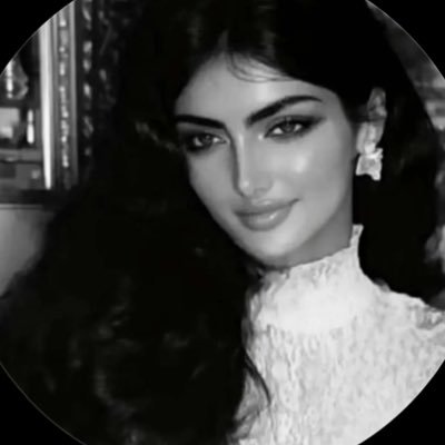 _c6e_'s profile picture. اللهم أرحم امي وغفرلها وجعلها من اهل الجنه 🤍.﴿ وَاذْكُر ربّكَ إِذَا نَسِيتَ ﴾ .