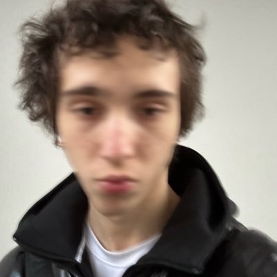 thtsdaniel's profile picture. 17┃discord & systems