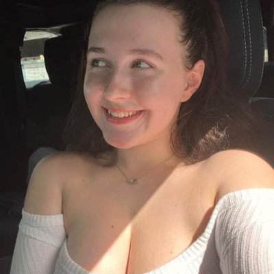 Lindamark347167's profile picture. single