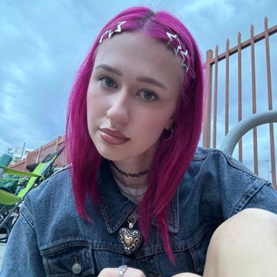 harryshotsoup's profile picture. ⋆☀︎ with you i need no place to hide ☀︎⋆