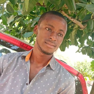 a_phezt's profile picture. Logo & Visual Identity Designer 🎨 || Crafting Brands with Passion & Precision || Manchester United 🔴