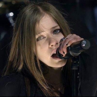 n9uukvlrt's profile picture. closet cheater