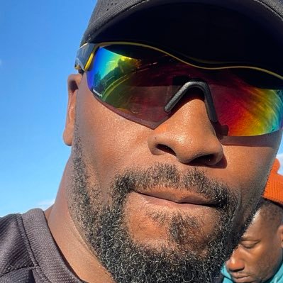 CreatedByMrMoe's profile picture. Director • Producer • Creative 🇬🇧🇳🇬🎥