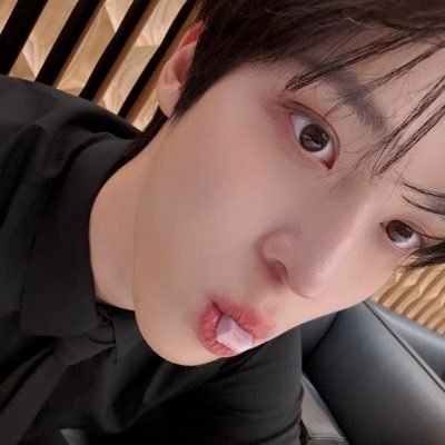 hotdogyunho's profile picture. big fan of this yunho guy