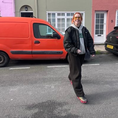 katiecasssidy's profile picture. 