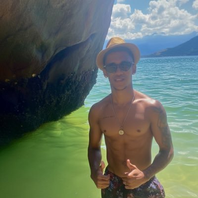 GustavoPxt10's profile picture. Torcedor do Tottenham, Pagodeiro e Gente finíssima. that's me! 🤪