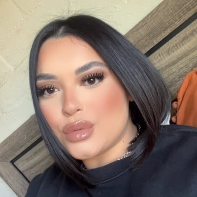 t_vegaa's profile picture. 