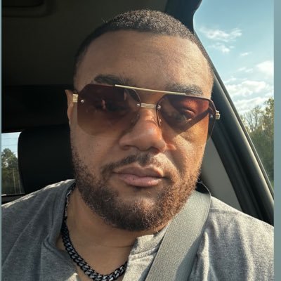 _Eltrain's profile picture. Professional Voice Actor | Legally Blind #TRANSPLANTRECIPIENT (7/11/19) Rep: @heymantalent & @Ab2talent SOURCE CONNECT STANDARD |:📧eltrain504@gmail.com