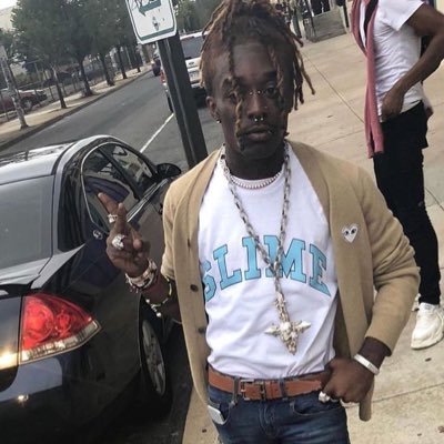 froghuggerr's profile picture. #YVLGBTQ+ music is beautiful/professional tlop4 listener