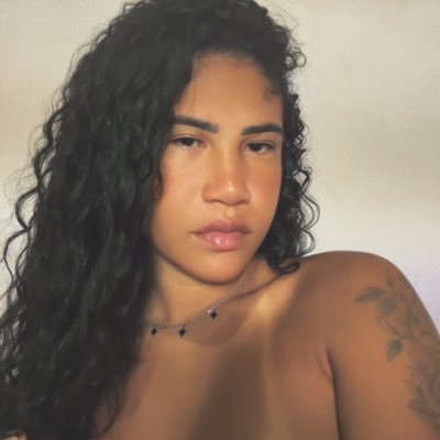 CamilaSoaressal's profile picture. 