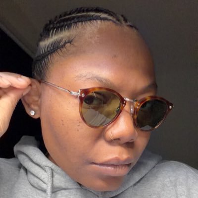 AfroVII's profile picture. 400+1. Valar Dohaeris. Culture Enthusiast. 💚🤍💜