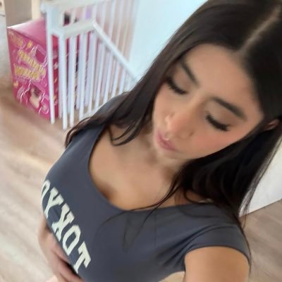 Rhoda664509's profile picture. 