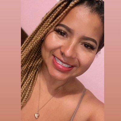 nidiroga's profile picture. Que el buen gusto, y el buen sentir. Te duren por la vida entera🍀