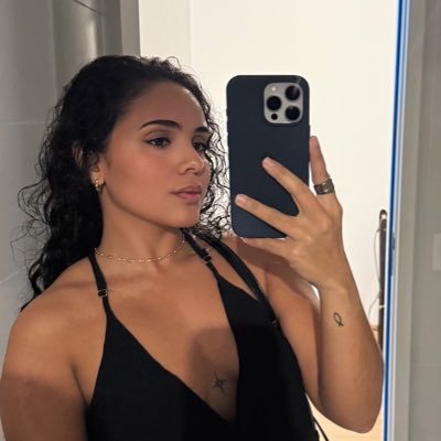 EduardaFarripas's profile picture. tem mais do que te mostro