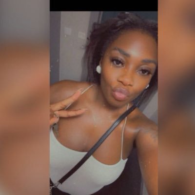 IyoleZock's profile picture. 