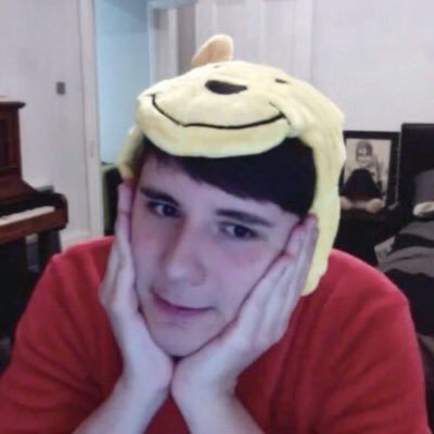 phanjeanz's profile picture. 27 ☆ 🏳️‍⚧️ phamily guy ☆ he/him ☆ 2013 phannie ☆ digital artist for fun