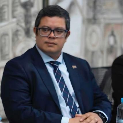 RubnGaona370884's profile picture. Abogado - PGR