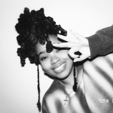 Jahnaytennai's profile picture. 📸 Photographer