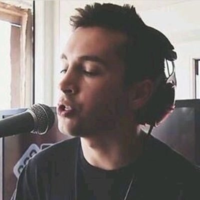 1eavethecity's profile picture. :.we’re all battling fear.:: keep staying