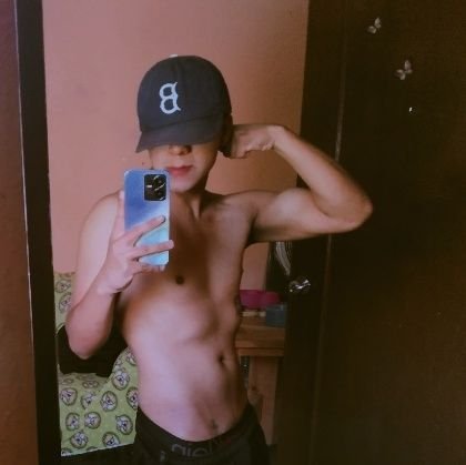 sant946699's profile picture. 