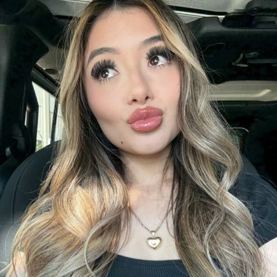 deyaluv's profile picture. twitch partner | contact: deyaluvtwitch@gmail.com