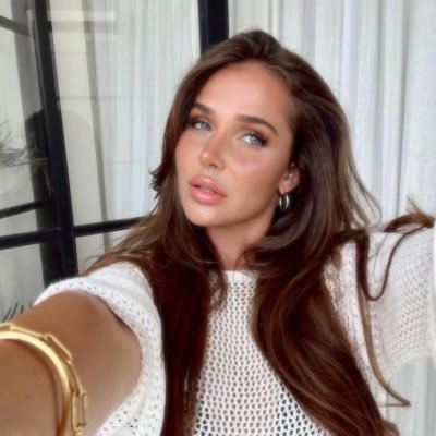 serria66's profile picture. Nature always wear the colors of the spirit…  dreams as if you’ll live forever .