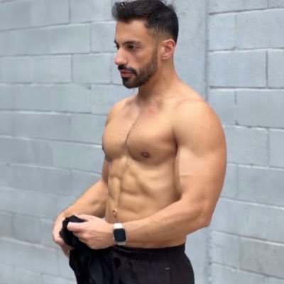 leosaquetto's profile picture. 👨🏻‍💻 graphic design / 🎥 content creator / links ➡️ https://t.co/rm27aJfuNp