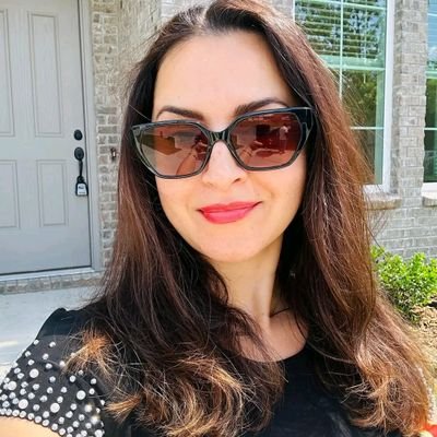 FloS962899's profile picture. very simple and lovely