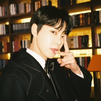 DY2O1's profile picture. ೀ #도영 on.1 ｡𓏲 ࣪₊♡