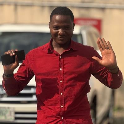 iAm_MEdAL's profile picture. GoalGetter at @Hubittothe312 | IG: @officially_medal | B. Eng 🎓 | @LFC ⚽️| Music 🎶| Fitness 🏋‍♂| iDesign 🎨| iEdit 📸🎦| iProduce 🎙🎹| iCode 👨‍💻