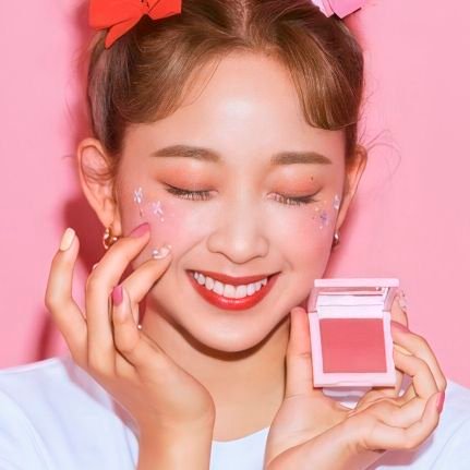 aixasosweet's profile picture. la dita oficial de fkidol