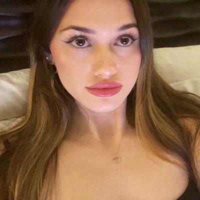 Loni_GSW's profile picture. Riding with the greatest NBA team of all time the @Warriors 💙💛 🌉 @StephenCurry30 , my forever GOAT. 🐐 #Dubnation