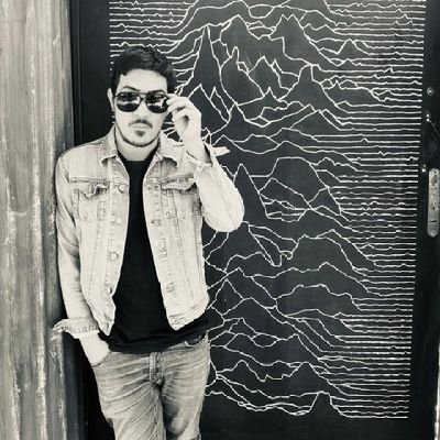 orlandosalerno's profile picture. Music Writer & Chess Enthusiast