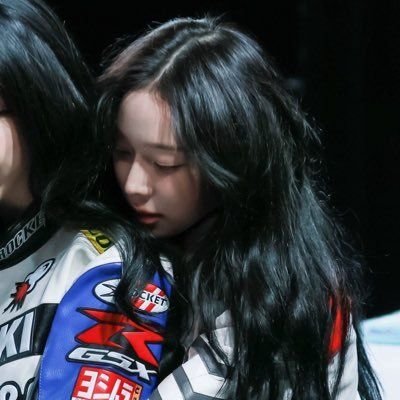 kmjcosmo's profile picture. your colors hold the rest.                                                   @yjmcosmo ❤️