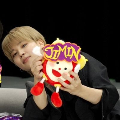 Annie_Chimchim's profile picture. 