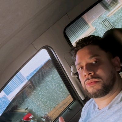 VictorHugo77923's profile picture. 