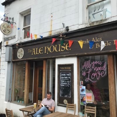 souldon's profile picture. I'm not like a regular mom, I'm a cool mom.Preston North End Fan !!