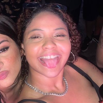 mikasmir_'s profile picture. xoxa capenga manca anêmica frágil e inconsistente @VilaNovaFC • Biologia - UFG