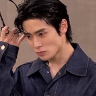 frankjaehyunx's profile picture. 