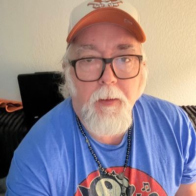 scojocentex's profile picture. 🇺🇸 https://t.co/ebBayRK01R Pro Life. Conservative Politics, International Affairs, Music, Architecture. Extensive automotive knowledge.